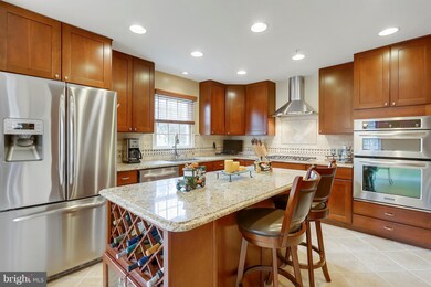 15800 Glacier Ct, North Potomac, MD 20878 - photo 6