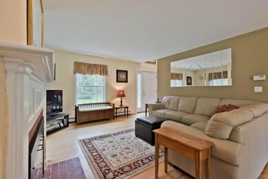 Beautiful hardwood floors thoughout