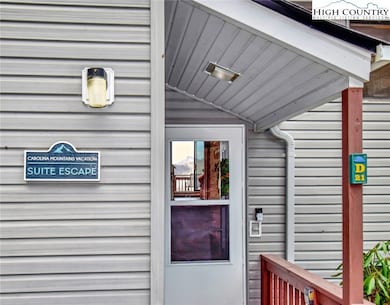 ENTER THIS 4 BEDROOM 4 BATH UNIQUE UNIT