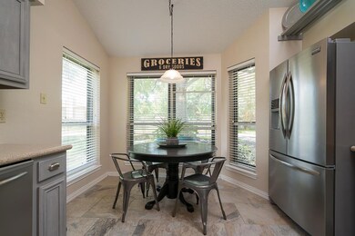 1305 Yorkshire Dr, Friendswood, TX 77546 - photo 6