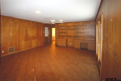 207 Stanford St, Tyler, TX 75701 - photo 4