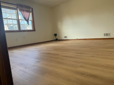 106 Lord Ave unit 2nd floor, Bayonne, NJ 07002 - photo 7