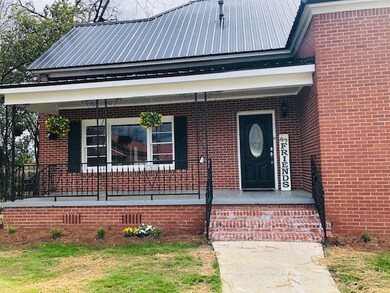 701 E Altamaha St, Fitzgerald, GA 31750 - photo 2