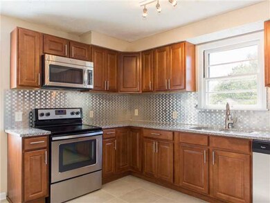 4880 Sharon Ave, Columbus, OH 43214 - photo 4