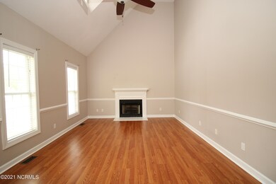 895 Winterfield Dr, Winterville, NC 28590 - photo 4