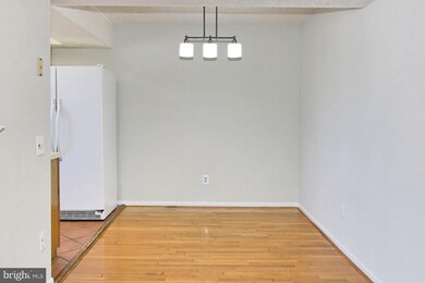 9320 Caspian Way unit 302, Manassas, VA 20110 - photo 6