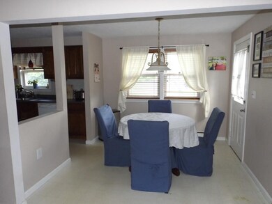 16 Wildflower Dr, Concord, NH 03303 - photo 7