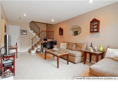 24 Croft Ct unit A, Staten Island, NY 10306 - photo 5