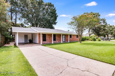 102 Maplewood Dr-17