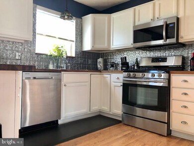 410 Tolbelt Ct, Stafford, VA 22554 - photo 7