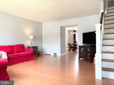 254 Roberts Cir, Norristown, PA 19401 - photo 7