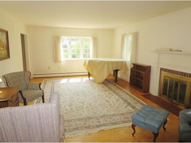 2 Maplewood Ln, Essex Junction, VT 05452 - photo 4