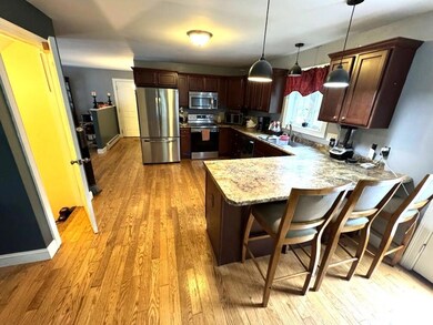Nice Sized Kitchen with Peninsula