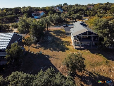 864 Lakebreeze Dr, Canyon Lake, TX 78133 - photo 3