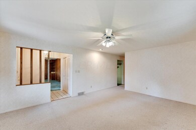 1045 Plum Ridge, Columbus, OH 43213 - photo 4