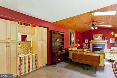 506 Freezeland Rd, Linden, VA 22642 - photo 6