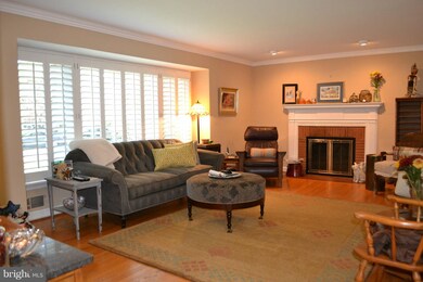 1721 Fairview Ave, McLean, VA 22101 - photo 4