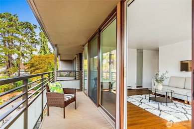 1616 41st Ave E unit 301, Seattle, WA 98112 - photo 6