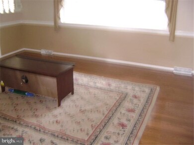 528 Brook Ln, Warminster, PA 18974 - photo 6