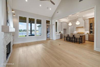 303 Abercrombie-6