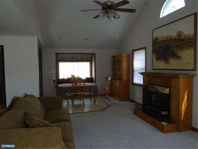 401 Fountain Ave, Burlington, NJ 08016 - photo 7