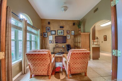 15364 Flying Cir, Helotes, TX 78023 - photo 4