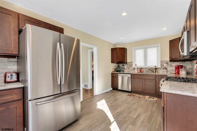 212 Grape St, Hammonton, NJ 08037 - photo 2