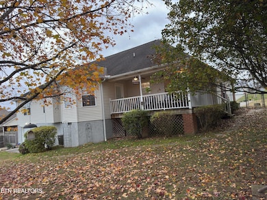 320 Clover Cir, Jacksboro, TN 37757 - photo 7