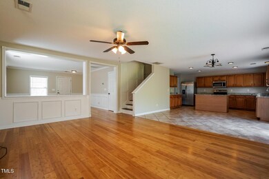 006-photo-living-room-14484467