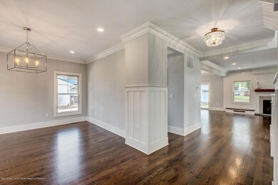 FRONT ROOM: DINING OR LIVING