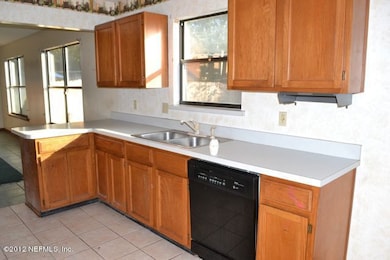 3986 Distant Moon Ct, Jacksonville, FL 32210 - photo 4