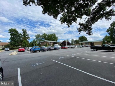 3630 Gleneagles Dr unit 81B, Silver Spring, MD 20906 - photo 6