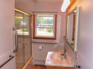 39 Phoenix Cir, Richmond, VT 05477 - photo 7