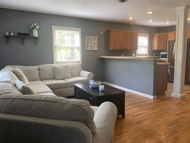 800 Outer Gray St, Newburgh, IN 47630 - photo 2