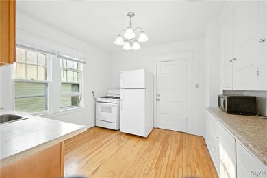 142 Redfield Place unit 140, Syracuse, NY 13210 - photo 4