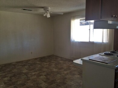 Family/Kitchen