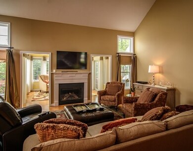 2 Blossom Ct unit 2, Westborough, MA 01581 - photo 3