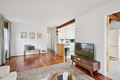 08-2215-Raby-Rd-East-Lansing-MI-48823-Wi