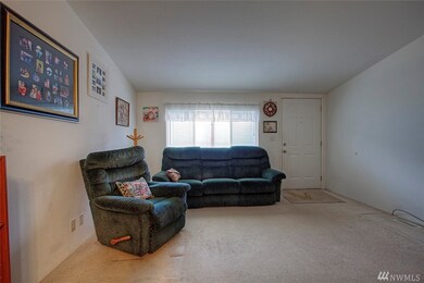 7311 Chambers Creek Rd W, University Place, WA 98467 - photo 2