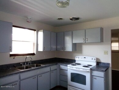 6835 Peter Pan Place, Jacksonville, FL 32210 - photo 5