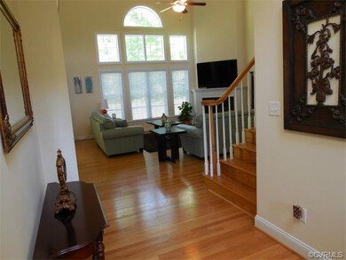 Open 2-story foyer.