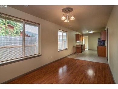 356 Page Rd, Winchester, OR 97495 - photo 5