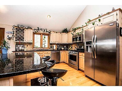 17 Brittney Ln, Warren, RI 02885 - photo 5