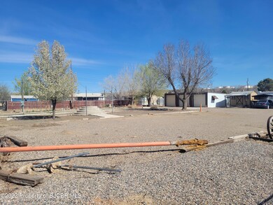732 S Turner St, Bloomfield, NM 87413 - photo 4