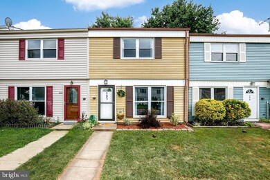 405 Red Tulip Ct, Taneytown, MD 21787 - photo 2