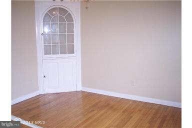 3500 Sleepy Hollow Rd, Falls Church, VA 22044 - photo 6