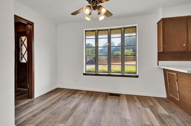 1100 Cortez St, Denison, TX 75020 - photo 5