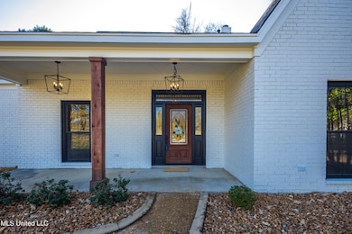 5155 Rolling Pine Cir, Olive Branch, MS 38654 - photo 3