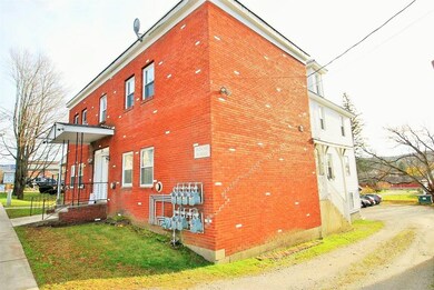 51 W Main St, Richmond, VT 05477 - photo 2