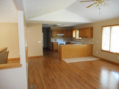 Open Dining to Kitchen